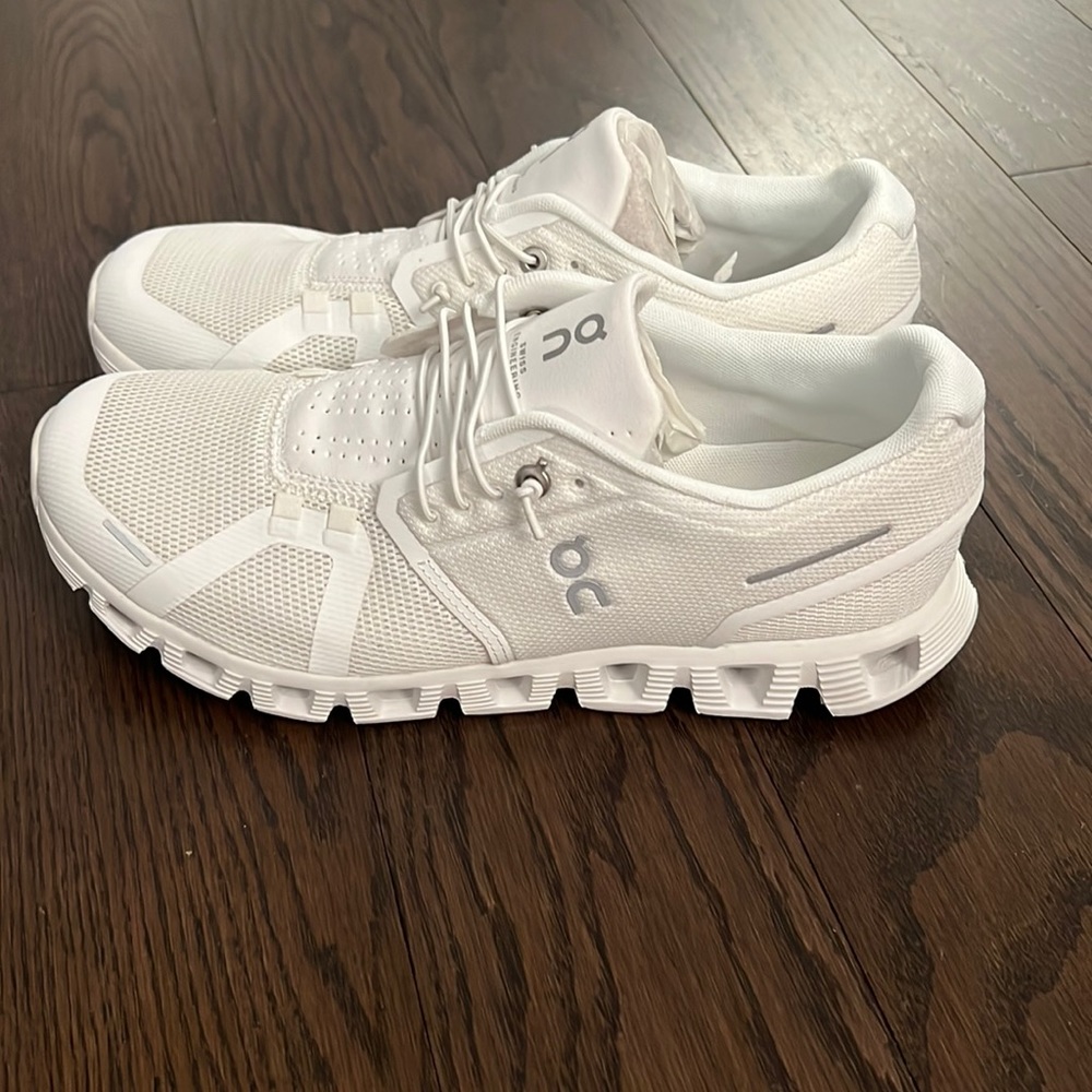 On Cloud 5 (Size 8.5)